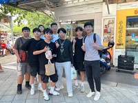 日期:112年5月21日(二)
時間:09:00-16:20
內容:本系許淑寬老師於5月21日,帶領大二同學(計68人)前往台南雅聞湖濱療癒森林觀光工廠、黑橋牌香腸博物館參訪。